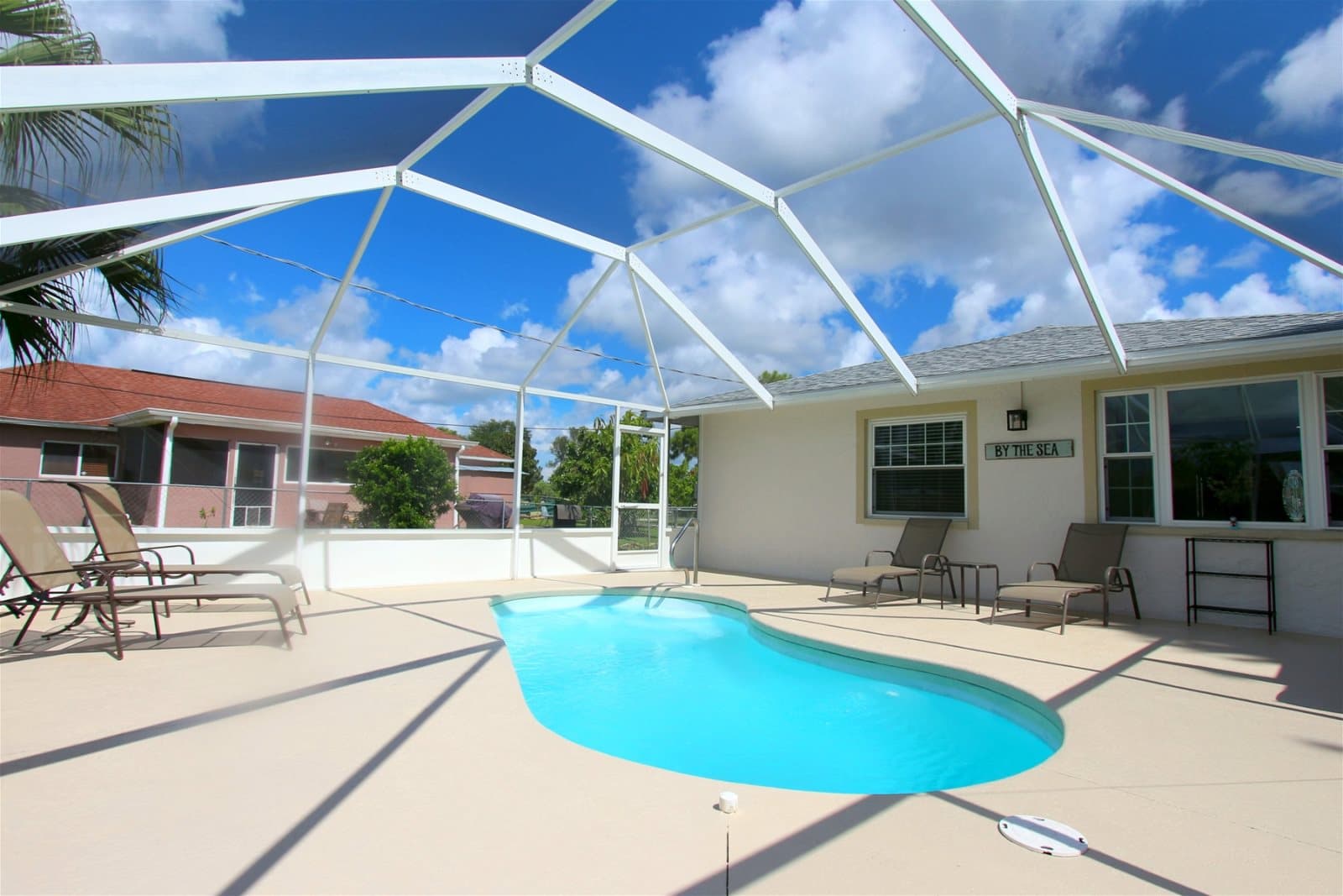 Newly Renovated Pool Home in The Heart of Naples